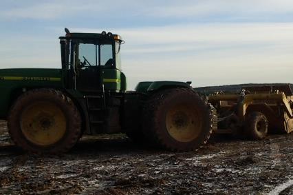 Aquatic Farm John Deere 9200